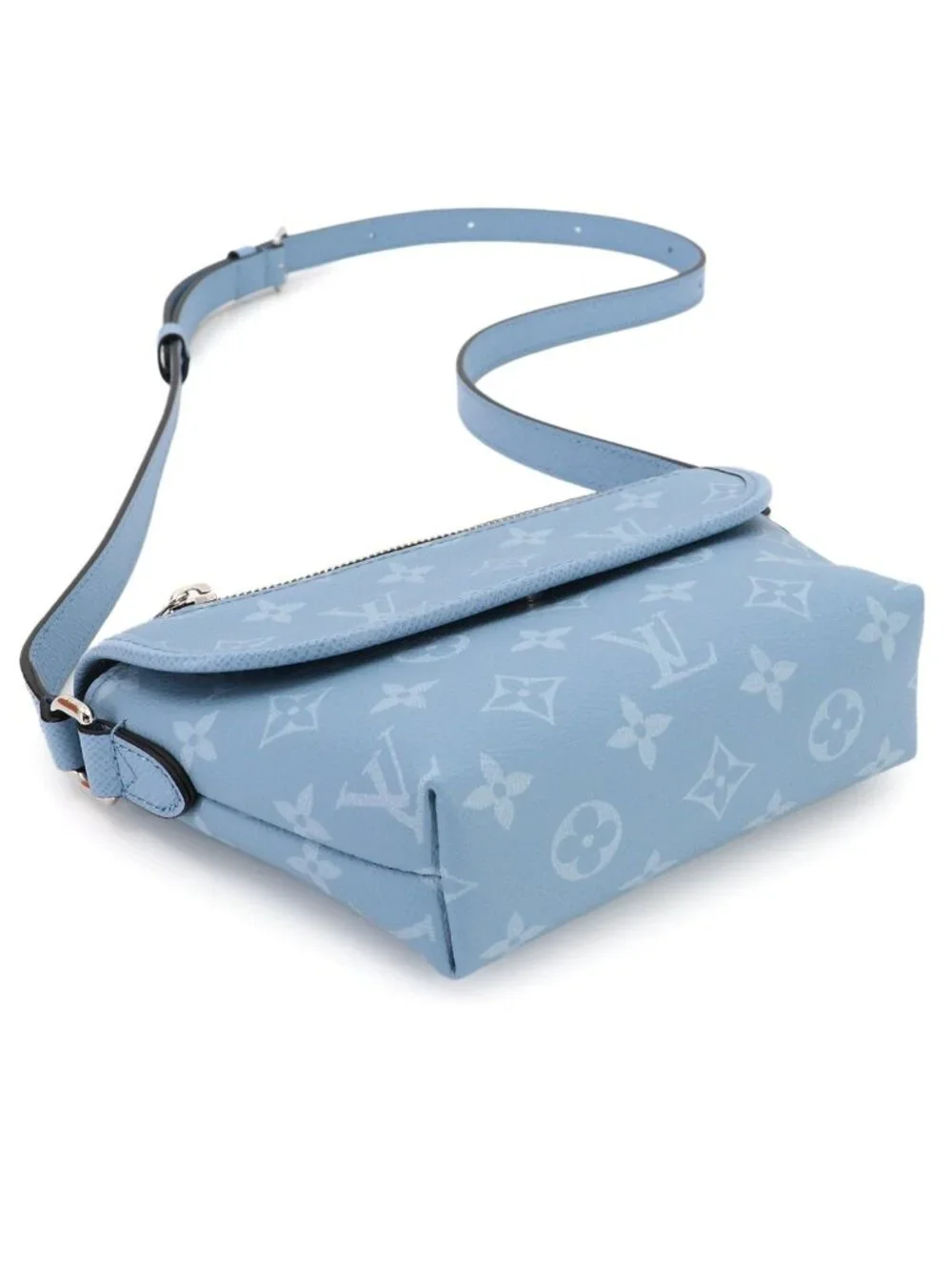 Louis Vuitton Taigarama Pulse Wearable Wallet Shoulder